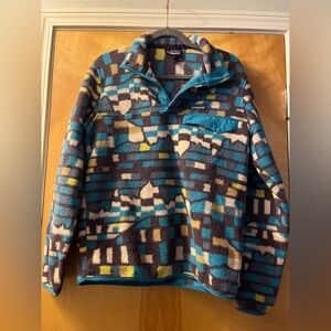 Patagonia Synchilla Fleece with Blue and Yellow Accents